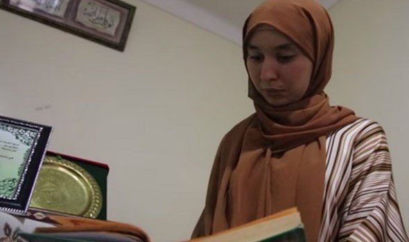 المرابط ترفع راية المغرب في مسابقة دولية للقرآن الكريم