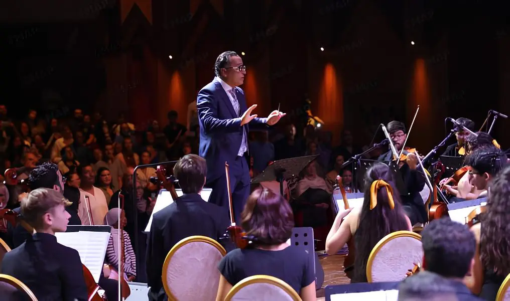 عدنان مطرون بمسرح محمد الخامس