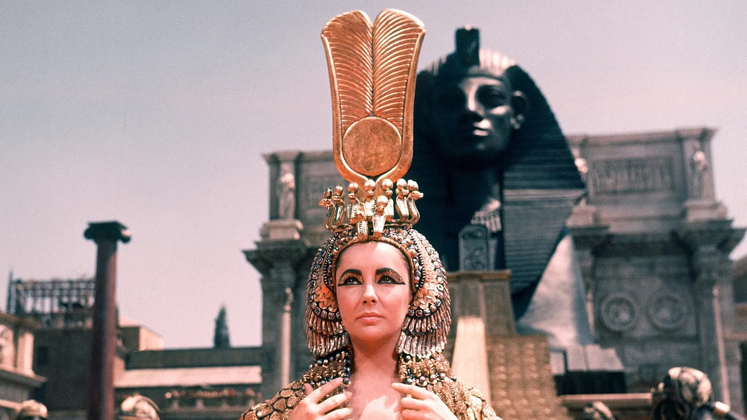 معرض كليوباترا في مدريد