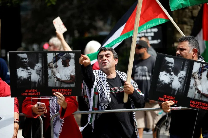 صدام بين متظاهرين مؤيدين لفلسطين وإسرائيل في مهرجان تورونتو