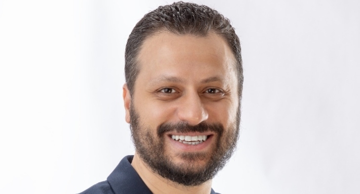 الناقد المصري أحمد شوقي