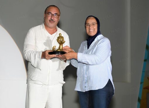 فيلم "أبي لم يمت" يتوج بالجائزة الكبرى في مهرجان سينما الشاطئ 2025