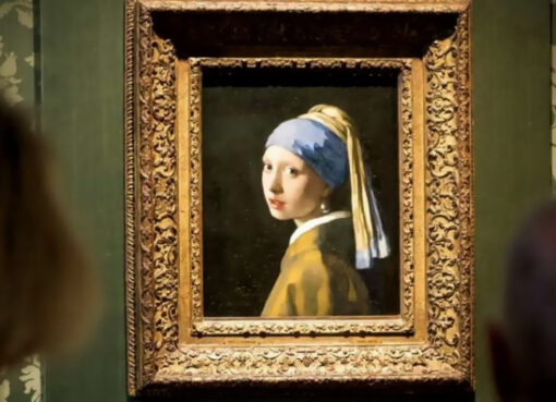 الفتاة ذات القرط اللؤلؤي