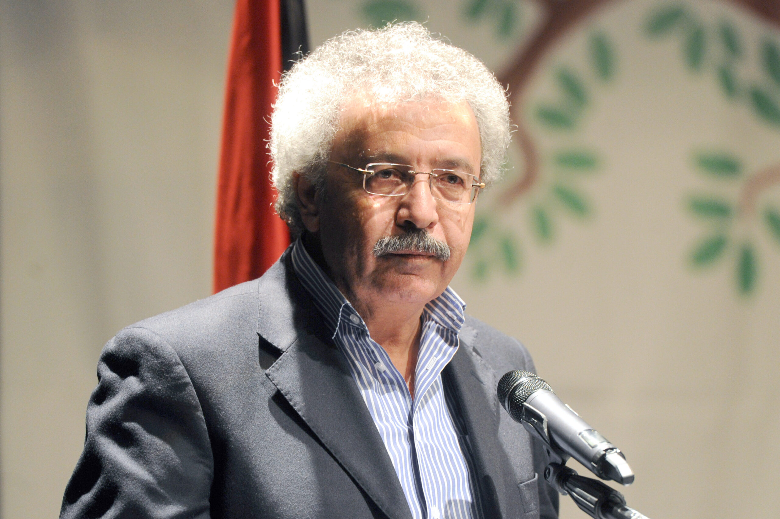 إبراهيم نصر الله