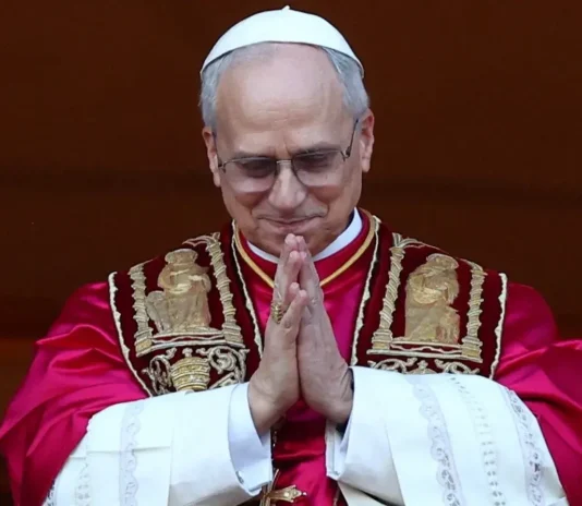 البابا ليو الرابع عشر