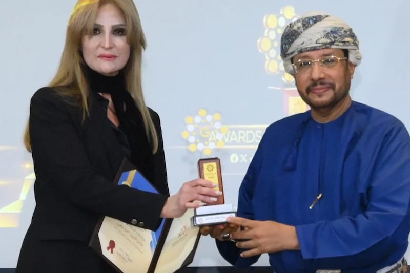 سميرة فرجي تفوز بجائزة التميز في الأدب العربي خلال حفل جوائز جلوبال بمراكش