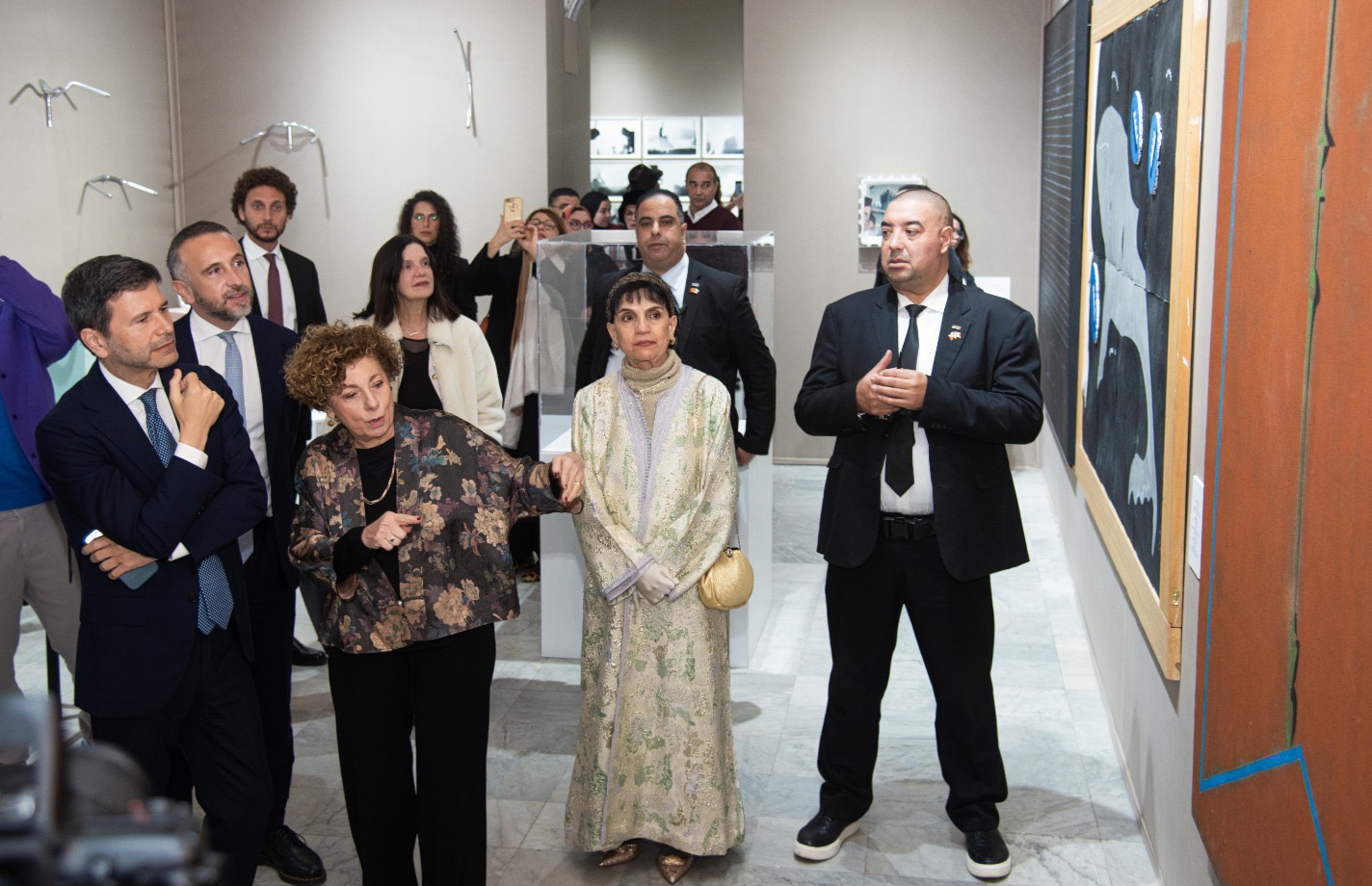 معرض الفن المستلهم من البركان طنجة