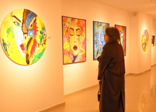 معرض ذبذبات داخلية 21 بالدار البيضاء