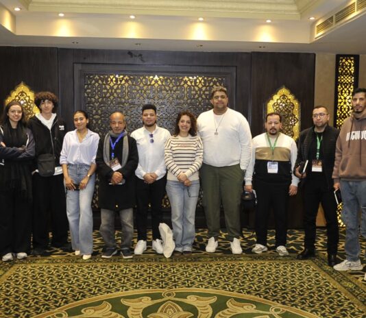 Windows F المسرح العربي