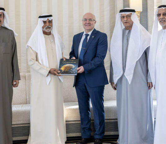 كتاب عقول رقمية وهوية متجددة