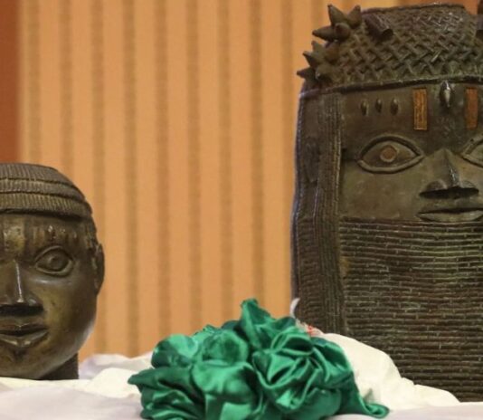 إعادة برونزيات بنين