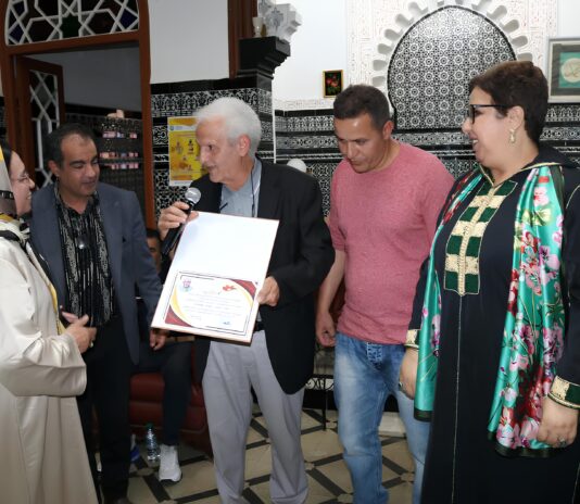 القصر الكبير تحتفي بالشاعر الطيب المحمدي في أمسية شعرية ونقدية متميزة.