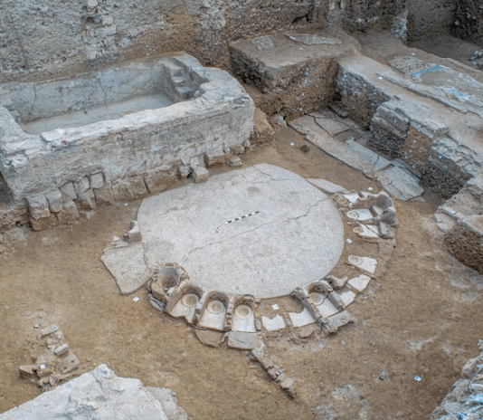 وزارة السياحة والآثار