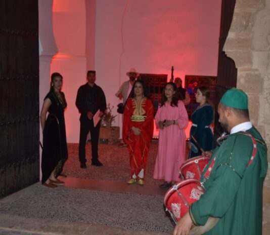 مسرحية تحت سماء طنجة