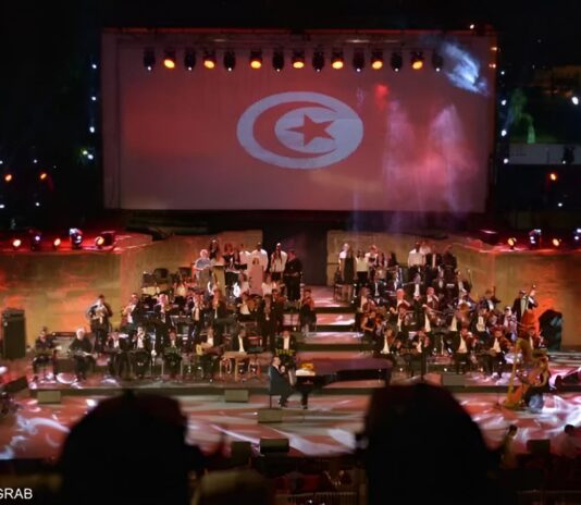 أيام 77 المسرحية