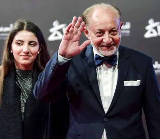 الفنان المصري عبد العزيز مخيون
